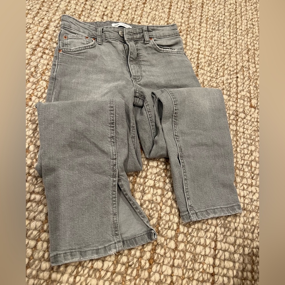Jeans with slit at the bottom
